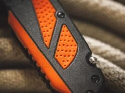 Savior 4 -Magnum Store boeker plus savior 4 01bo323 9 1280x1280